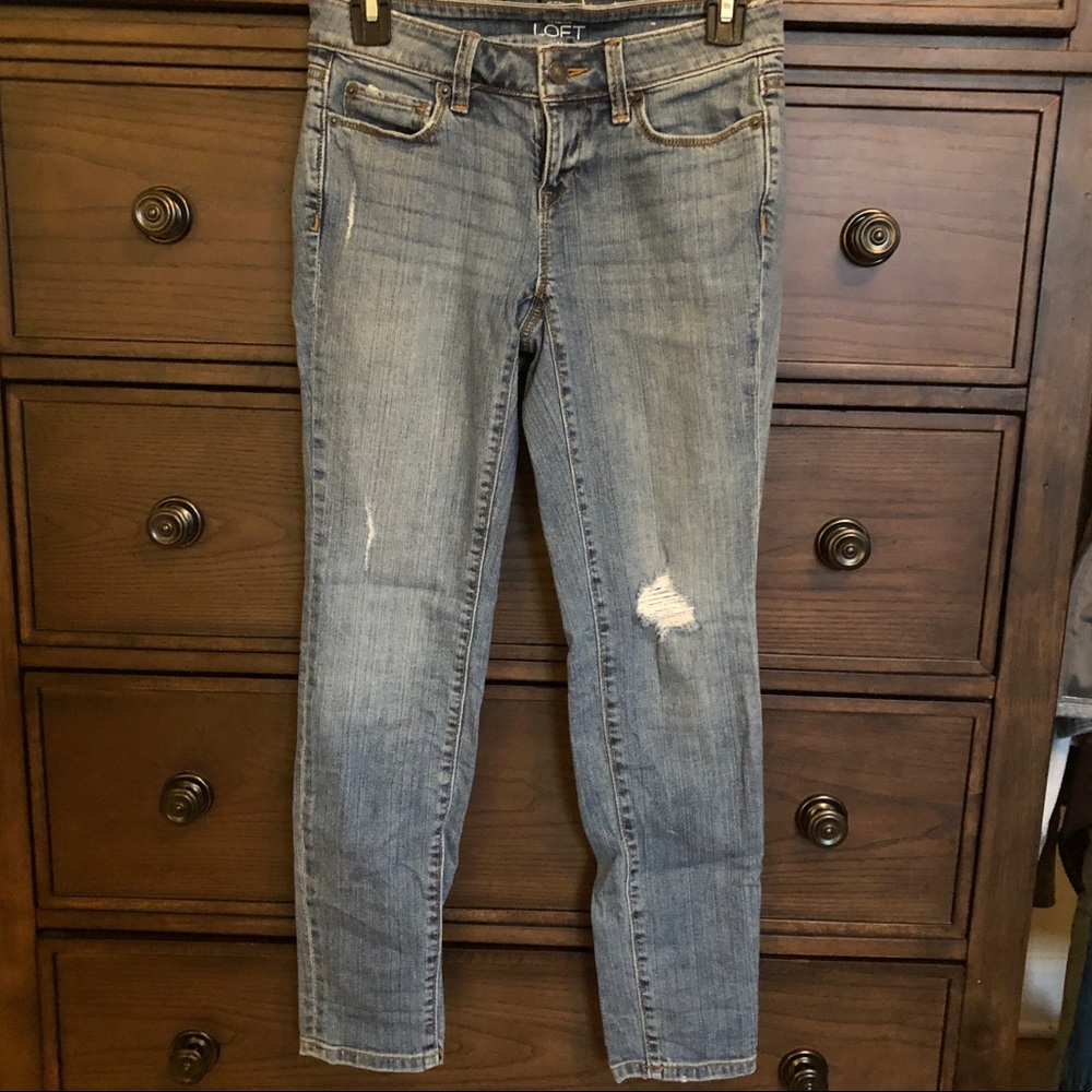 LOFT distressed skinny jean